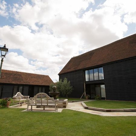 Channels Retreat Chelmsford Exterior photo